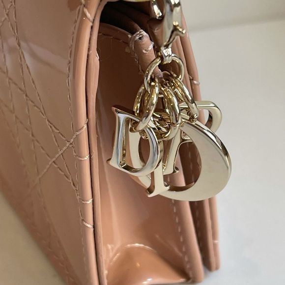 DIOR Lady Dior Flap Card Holder - Picture 5 of 14